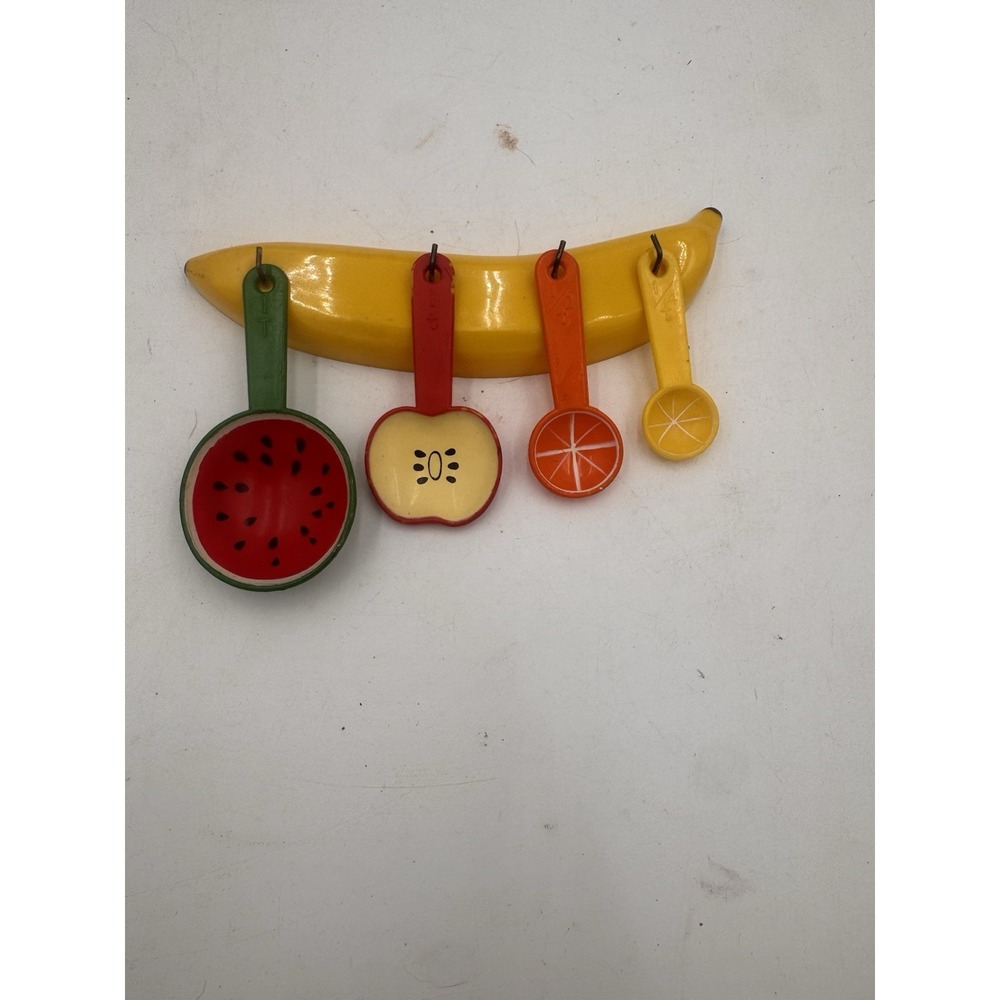 Vintage JSNY Banana Wall Rack Fruit Measuring Spoons Kitchen Decor Retro Kitsch
